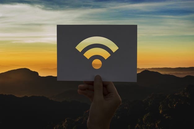 Señal Wifi de conexion a Internet de color anaranjado